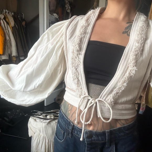 AYA Sacred Wear Tops - Cropped Cream Tie-Front Puff Sleeve Blouse